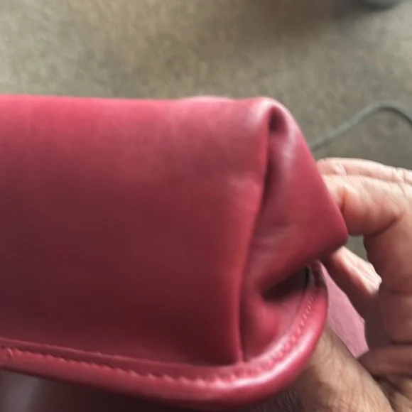 Coach 7 5/8 Vintage flap bag in mint condition wide and strap 21.5 inches long. - Picture 10 of 16